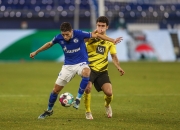 开云体育下载-沙尔克在客场比赛中遇到困难