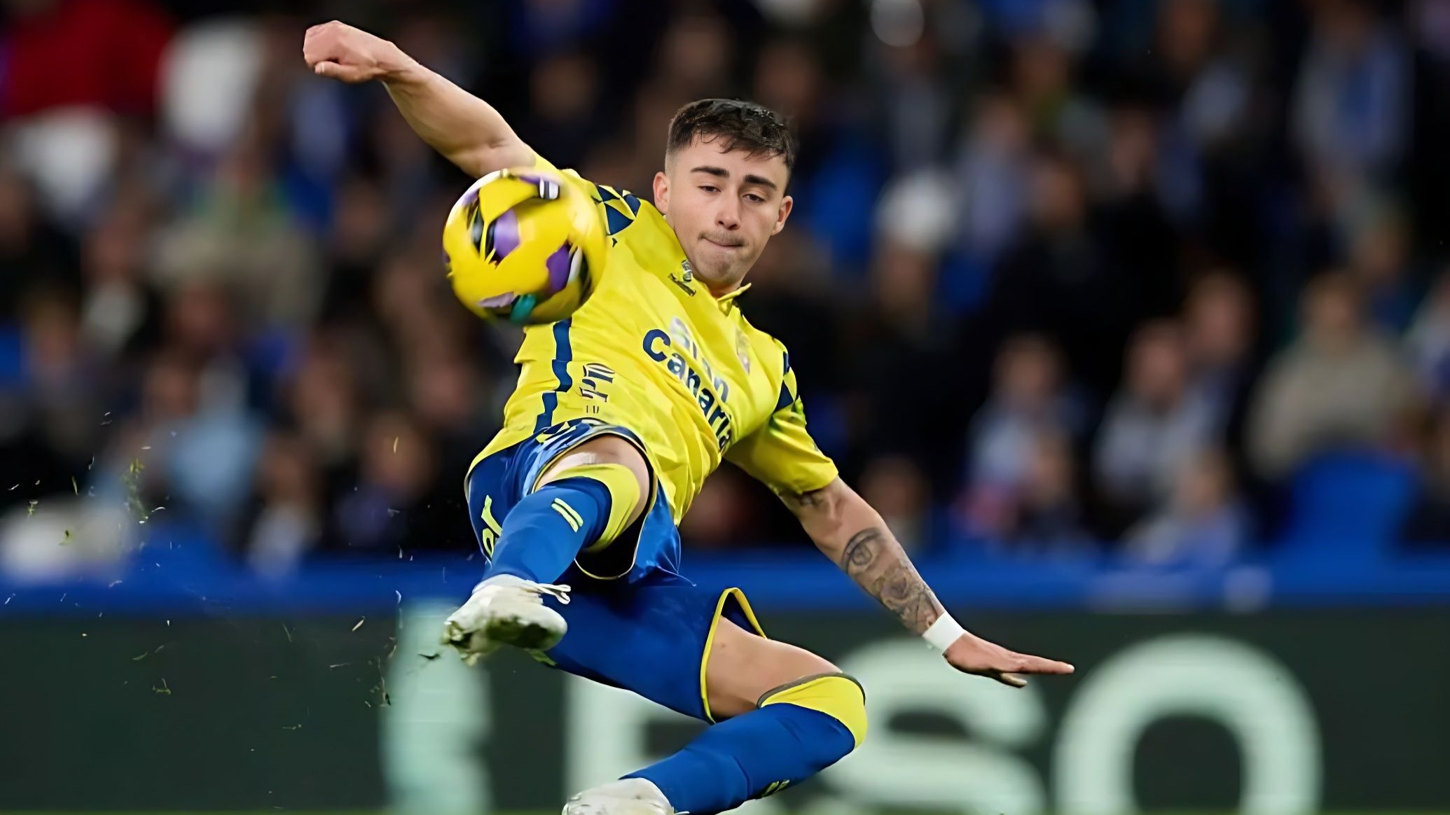 包含比利亚雷亚尔遭遇困境,势头下滑明显的词条 包含比利亚雷亚尔遭遇困境,势头下滑明显的词条