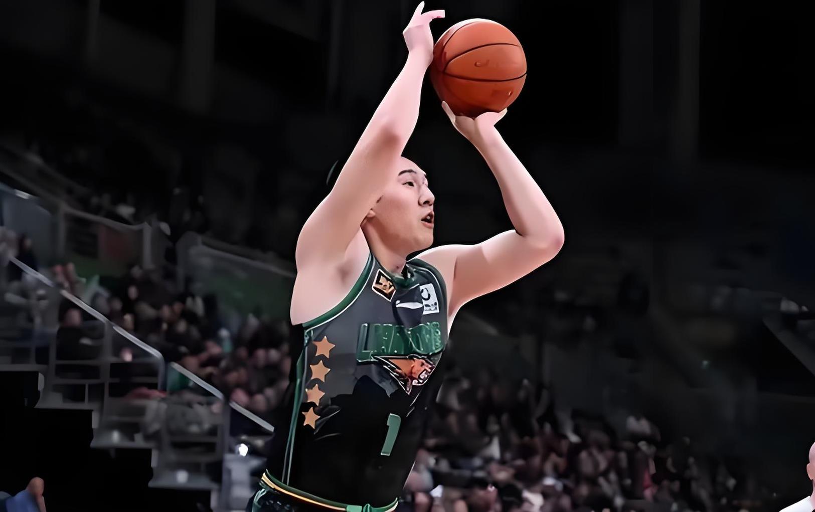 辽宁队凭借团队合作，豪取胜利