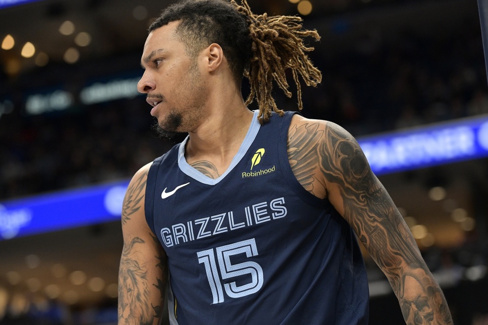 库兹马爆砍35分,湖人横扫太阳迎来三连胜的简单介绍 库兹马爆砍35分,湖人横扫太阳迎来三连胜的简单介绍