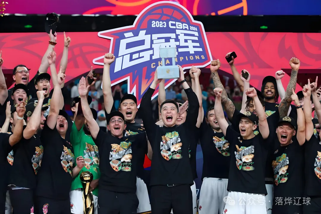 辽宁男篮喜迎胜利,成功晋级 辽宁男篮喜迎胜利,成功晋级