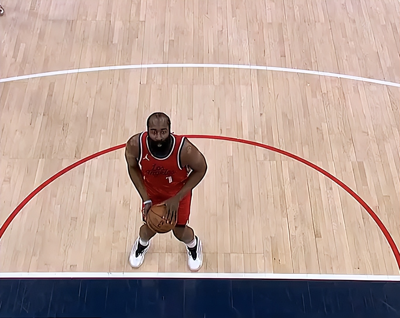 包含雄鹿碾压篮网，保罗统治全场的词条