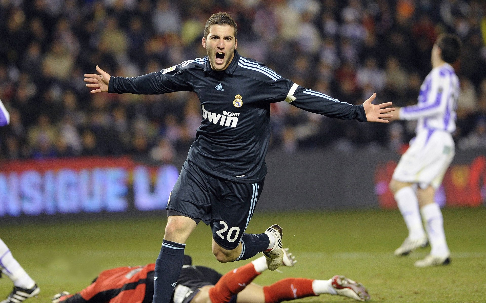 欧冠淘汰赛之夜，凯塞多如何以唯一性统治全场