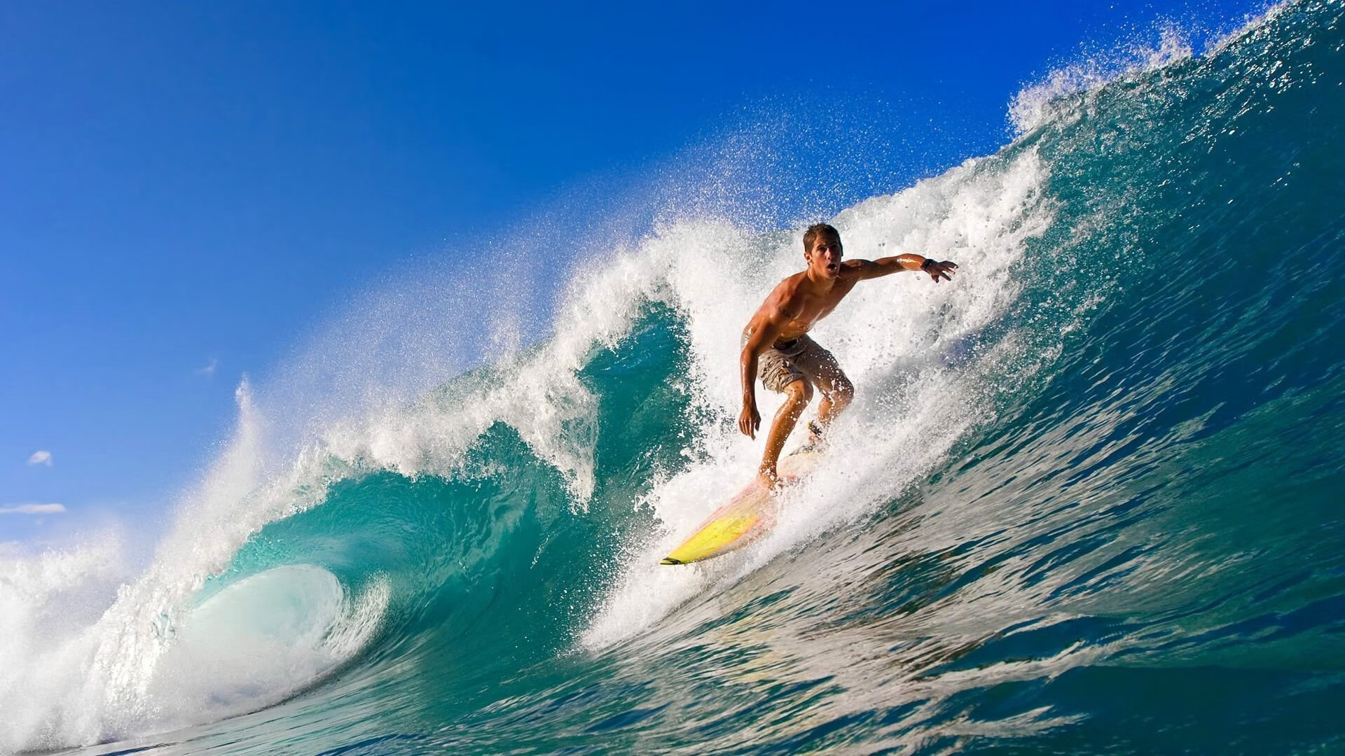 英超争冠焦点战,哥伦比亚强势拿下喀麦隆